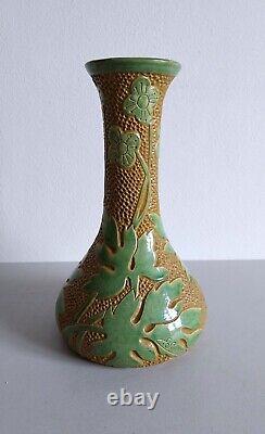 Vase Art Nouveau poterie de Savoie signé daté Chambéry 1905