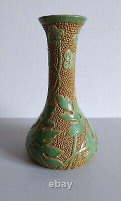 Vase Art Nouveau poterie de Savoie signé daté Chambéry 1905