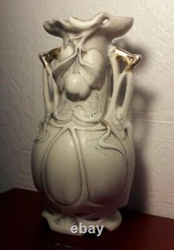Vase Art Nouveau signé ROYAL DUX porcelaine Bohemia début XXeme siècle