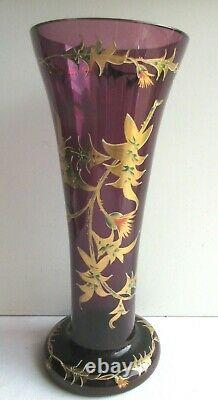Vase Art Nouveau, verre violet émaillé Legras de chardons à l'or fin