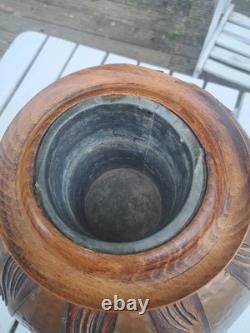 Vase Boule D'après Gustave Serrurier-Bovy En Cuivre Martelé-Bois Art Nouveau