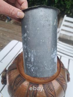 Vase Boule D'après Gustave Serrurier-Bovy En Cuivre Martelé-Bois Art Nouveau