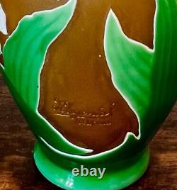 Vase D'Argental en verre mutlicouche dégagé a l'acide Art nouveau