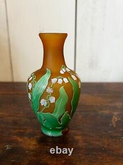 Vase D'Argental en verre mutlicouche dégagé a l'acide Art nouveau