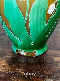 Vase D'Argental en verre mutlicouche dégagé a l'acide Art nouveau