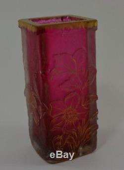 Vase Daum rouge art nouveau (no Gallé)