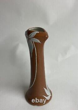 Vase Distel Art Nouveau, De Distel Plateelbakkerij. Dutch Potery