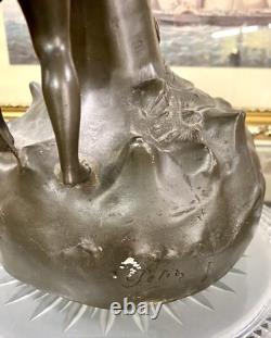 Vase En Etain Art Nouveau Signé Petiz