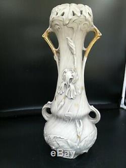 Vase En Royal Dux. Art Nouveau