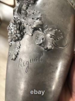 Vase Etain Femme style Art nouveau signé Rigual
