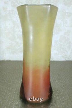 Vase Legras en verre émaillé. Style Art Nouveau. Vers 1900. Signé Leg