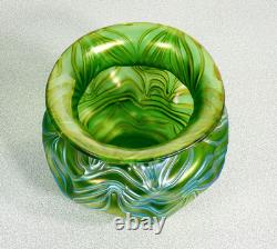Vase Loetz Formosa Crète 1902 Verre Soufflé Iridescent Époque Art Nouveau