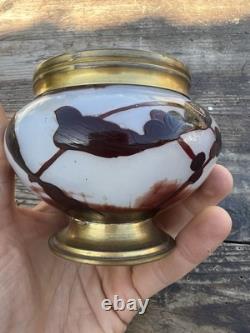 Vase Pate de Verre Nancy Delatte Fleurs Rouge Fond Blanc Vers 1900 Art Nouveau