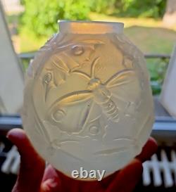 Vase VERLYS papillon verre opalescent Art Déco Nouveau Sabino Lalique Daum XXE