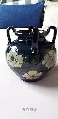 Vase ancien art-nouveau très original avec un décor floral