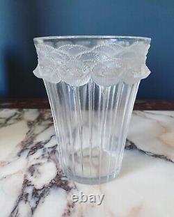 Vase art Nouveau par RENE LALIQUE, modèle Boutons d'or en verre -glass- signed