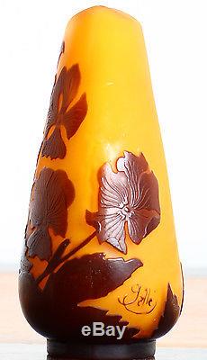 Vase art nouveau Signé Emile Gallé era Daum D'Argental Circa 1905 Cameo Glass
