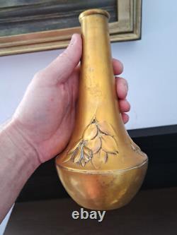 Vase art nouveau en laiton doré signé Kayser (Johann Peter Kayser)