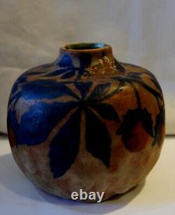 Vase art nouveau signé DAGE décor de feuilles et fruits de maroniers #5151#