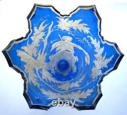 Vase bleu Art Nouveau, cristal de Bohême dégagé à l'acide Tyrolien et son chien