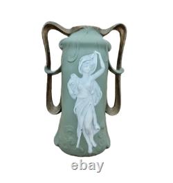 Vase de Style Wedgwood-Art Nouveau-Hauteur 17,5 cm