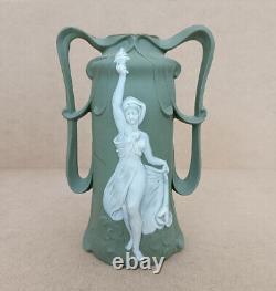 Vase de Style Wedgwood-Art Nouveau-Hauteur 17,5 cm