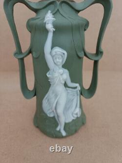 Vase de Style Wedgwood-Art Nouveau-Hauteur 17,5 cm