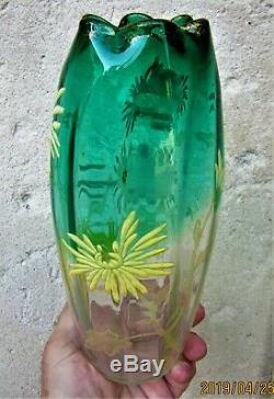 Vase émaillé Legras fleurs de Tokyo d'époque art nouveauDégradé vert