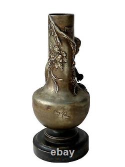 Vase en Régule Signé Auguste MOREAU Ange Chérubin Vigne Art Nouveau Vers 1900