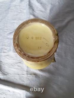 Vase en barbotine art nouveau