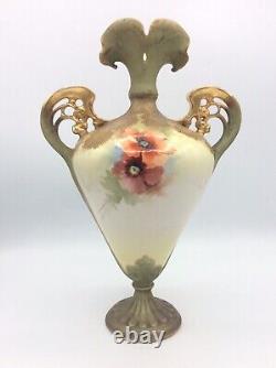 Vase en céramique à décor floral peint et doré signé Amphora Bohemia Art Nouveau