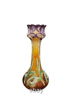 Vase en céramique, barbotine circa fin XIXème début XXème siècle Art nouveau