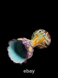 Vase en céramique, barbotine circa fin XIXème début XXème siècle Art nouveau