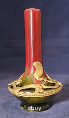 Vase en céramique monture laiton Art Nouveau Gui. 1900