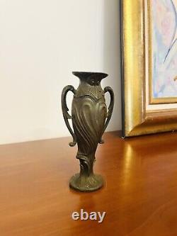 Vase en étain de style Art Nouveau époque début 20e siècle