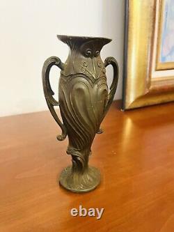 Vase en étain de style Art Nouveau époque début 20e siècle