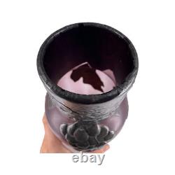 Vase en opaline violet art nouveau décor raisins en étain