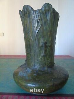 Vase en régule avec femme Signée Charles Perron Période Art Nouveau 1900