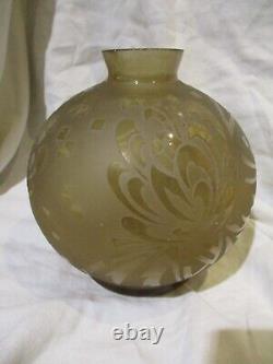 Vase en verre gravé chrysanthemes 1900 art nouveau signé a delatte nancy