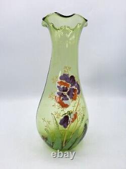 Vase en verre soufflé émaillé à décor floral de Legras Montjoye Art Nouveau