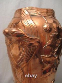 Vase époque art nouveau signé Gustave de Bruyn en galvanoplastie de cuivre