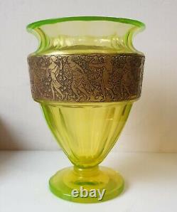 Vase jugendstil moser karlsbad ouraline vert jaune ancien art deco nouveau 1900