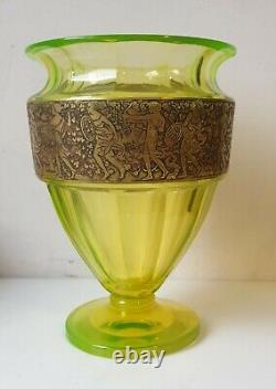 Vase jugendstil moser karlsbad ouraline vert jaune ancien art deco nouveau 1900