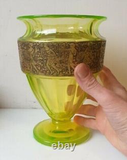 Vase jugendstil moser karlsbad ouraline vert jaune ancien art deco nouveau 1900