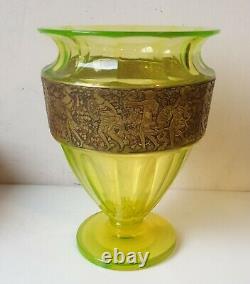 Vase jugendstil moser karlsbad ouraline vert jaune ancien art deco nouveau 1900