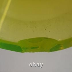 Vase jugendstil moser karlsbad ouraline vert jaune ancien art deco nouveau 1900