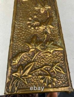 Vase métal repoussé d'ALFRED DAGUET époque 1900 Art Nouveau -N°2