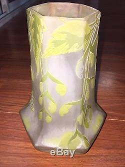 Vase pâte de verre décors art nouveau signé GALLE (22cm)