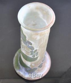 Vase pied d'éléphant d'Emile Gallé rose et vert début XXème