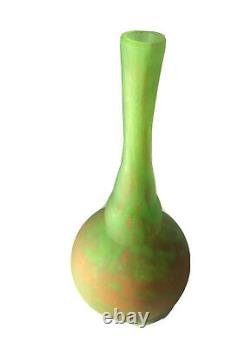 Vase soliflore berluze Pâte de Verre marmoréen signé LORRAIN, Daum, Art Nouveau
